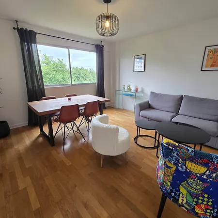 Des Rives De La Penfeld Apartment